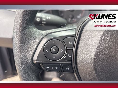 Used 2025 Toyota Corolla LE image 14