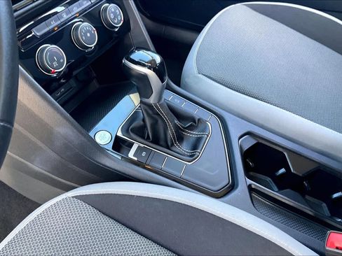 Used 2024 Volkswagen Taos S image 17