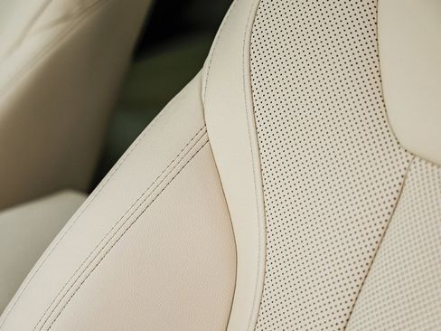 Used 2025 BMW i4 eDrive40 w/ Premium Package image 25