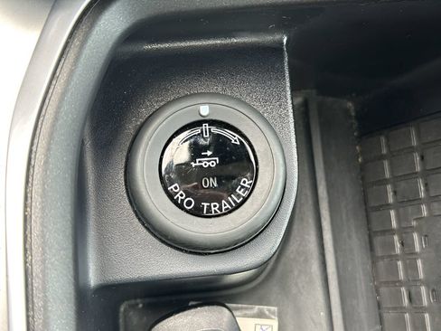 Used 2025 Ford Expedition Active AWD/4WD image 30