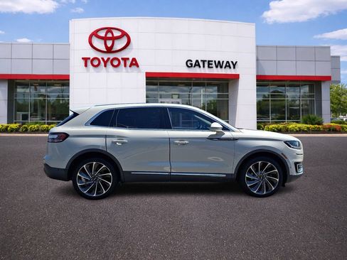 Used 2019 Lincoln Nautilus Reserve w/ Ultimate Package AWD/4WD image 4