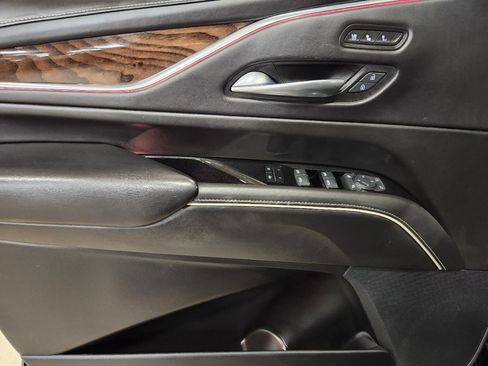 Used 2021 Cadillac Escalade Premium Luxury Platinum image 44