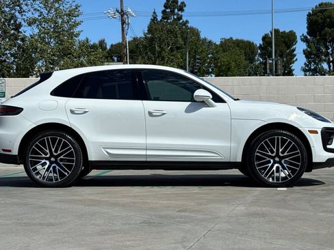 Used 2022 Porsche Macan AWD/4WD image 6