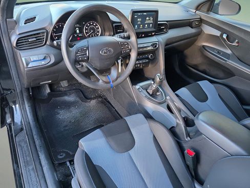 Used 2019 Hyundai Veloster 2.0 image 20