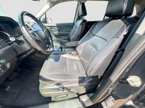 Used 2016 Honda Pilot Touring image 25