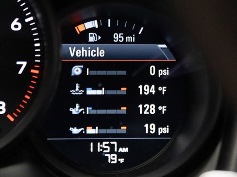 Used 2024 Porsche Macan GTS AWD/4WD image 88