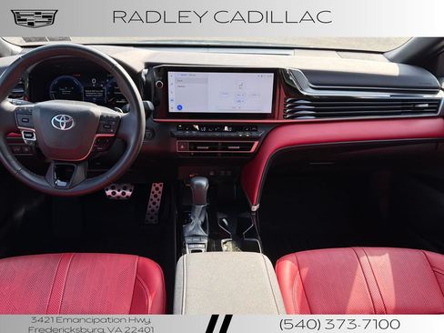 Used 2025 Toyota Camry XSE FWD image 12