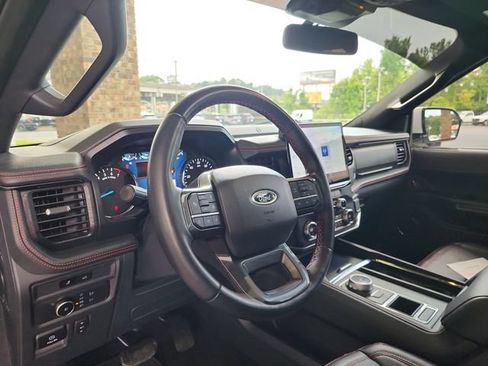 Used 2022 Ford Expedition Limited RWD image 10