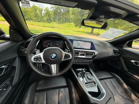 Used 2024 BMW Z4 sDrive30i w/ Convenience Package RWD image 29