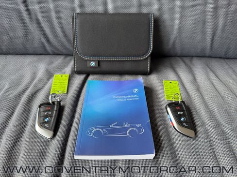 Used 2025 BMW Z4 M40i w/ Edition image 22