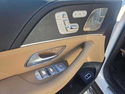 Used 2026 Mercedes-Benz GLS 580 4MATIC image 24