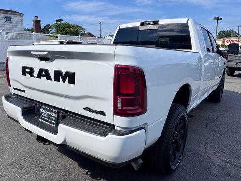 Used 2026 RAM 2500 Laramie AWD/4WD image 8