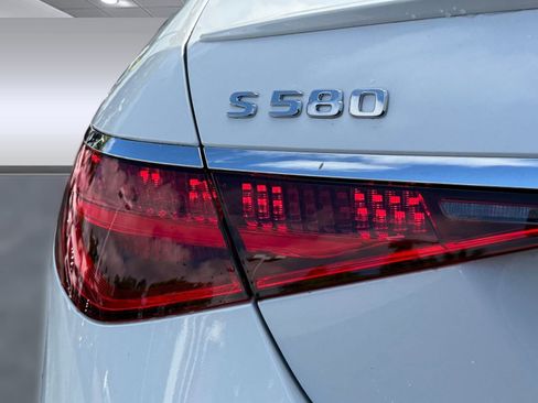 New 2026 Mercedes-Benz S 580 4MATIC Sedan image 9