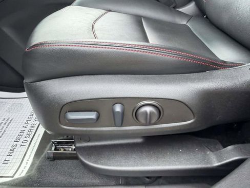 Certified 2023 Chevrolet Equinox RS w/ RS Leather Package image 17