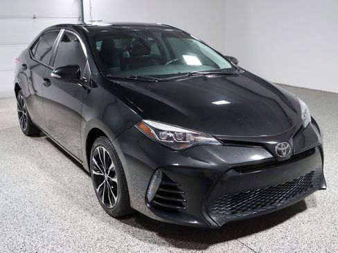Used 2018 Toyota Corolla SE FWD image 5