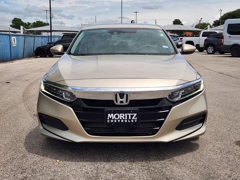 Used 2018 Honda Accord LX image 2