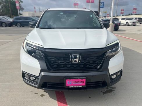 Used 2021 Honda Passport Sport image 2