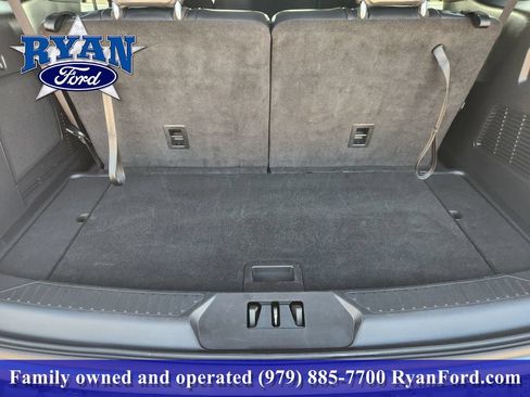 Certified 2025 Ford Explorer ST-Line w/ ST-Line Street Pack AWD/4WD image 23