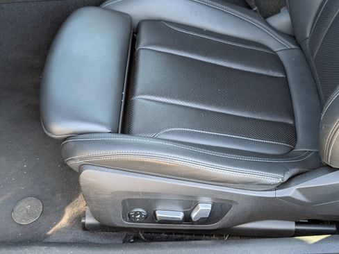 Used 2024 BMW 430i Convertible RWD image 12
