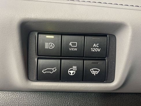 Used 2022 Toyota Highlander Platinum AWD/4WD image 21