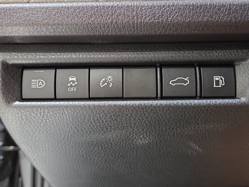 Certified 2026 Toyota Camry XLE FWD image 21