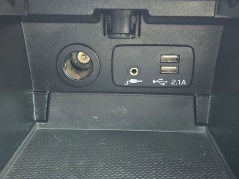 Used 2019 Subaru Outback 2.5i Limited w/ Popular Package #2 AWD/4WD image 30