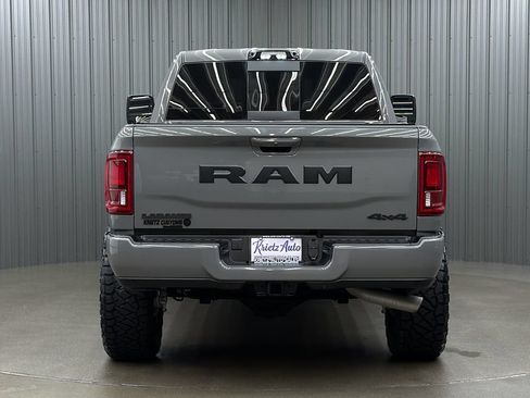 Used 2025 RAM 2500 Laramie AWD/4WD image 4