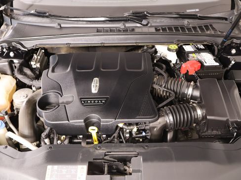 Used 2019 Lincoln Continental Reserve FWD image 20