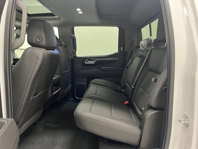 New 2026 Chevrolet Silverado 1500 RST AWD/4WD image 18