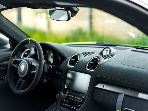 Used 2023 Porsche 718 Cayman GT4 RS image 71