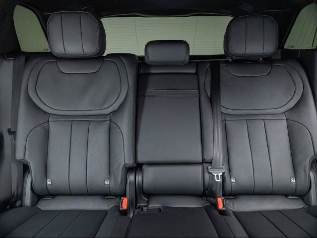 Used 2024 Land Rover Range Rover Sport Dynamic SE AWD/4WD image 14