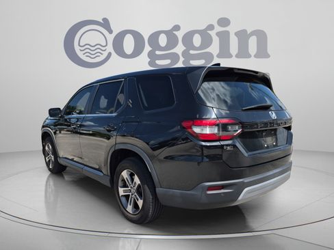 Used 2023 Honda Pilot EX-L image 4