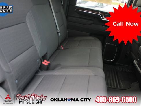 Used 2024 Chevrolet Silverado 2500 LT w/ Convenience Package image 9