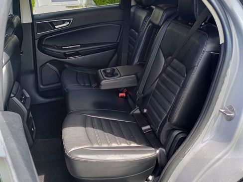 Used 2016 Ford Edge SEL w/ Equipment Group 201A FWD image 17