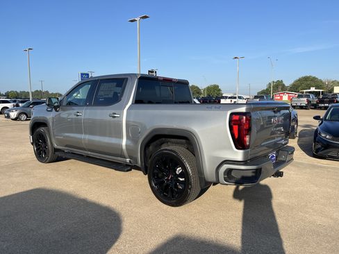 New 2026 GMC Sierra 1500 Elevation w/ Elevation Premium Package AWD/4WD image 4