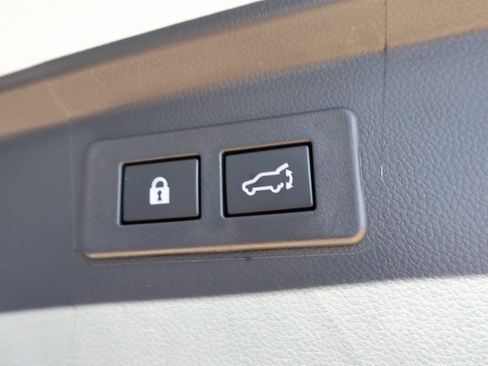 Used 2025 Subaru Outback Limited image 17