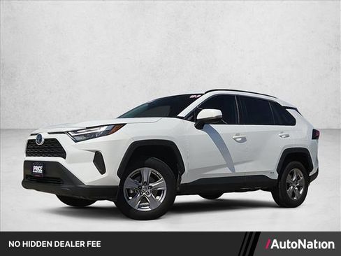 Used 2023 Toyota RAV4 LE AWD/4WD image 1