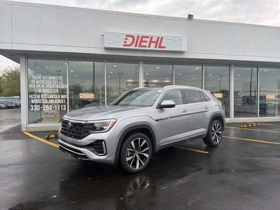New 2026 Volkswagen Atlas Cross Sport SEL Premium R-Line