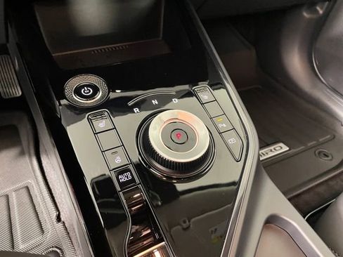 Certified 2025 Kia Niro Wind w/ Wind Preserve Package FWD image 9