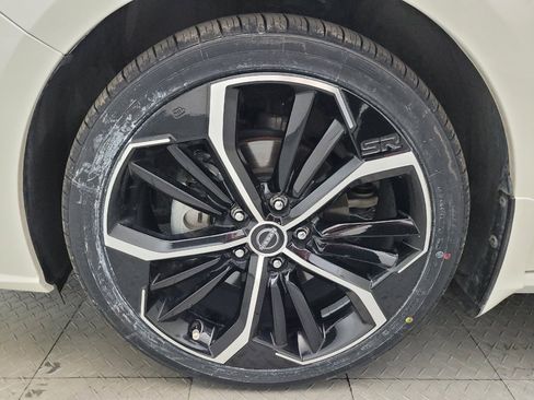 Used 2023 Nissan Altima 2.5 SR FWD image 31