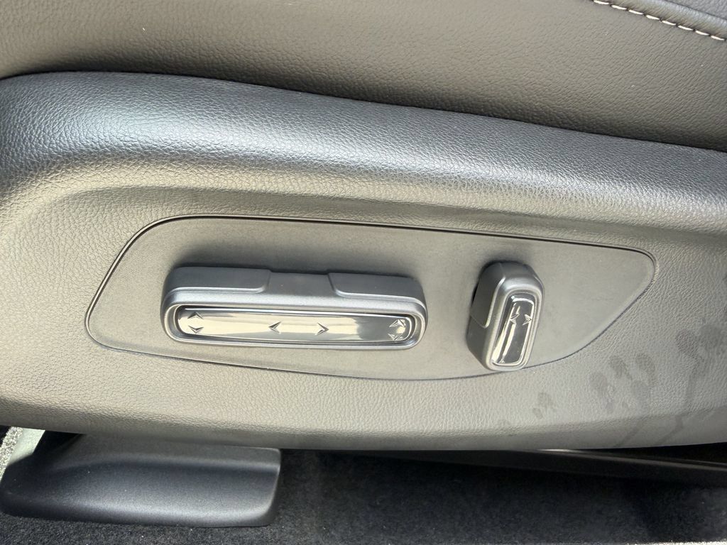 New 2027 Honda HR-V EX-L image 17