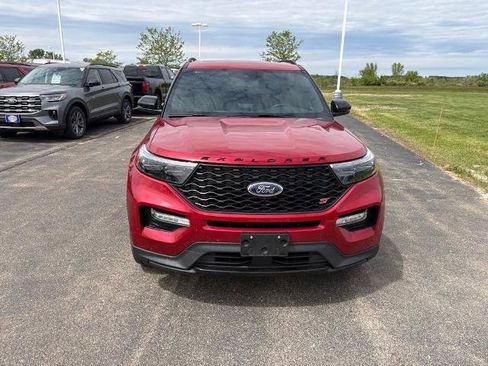 Certified 2024 Ford Explorer ST w/ Equipment Group 401A AWD/4WD image 3