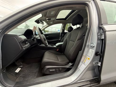 Used 2025 Honda Accord SE image 15