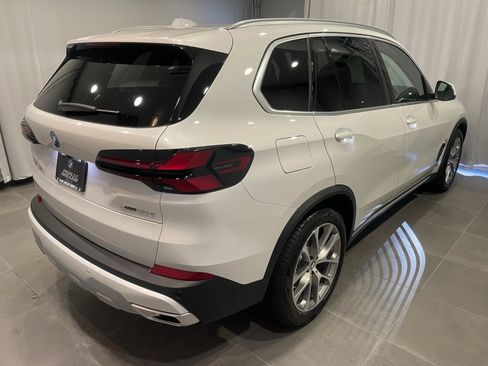 New 2026 BMW X5 xDrive50e w/ Climate Comfort Package image 6