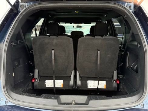 Used 2017 Ford Explorer XLT image 15
