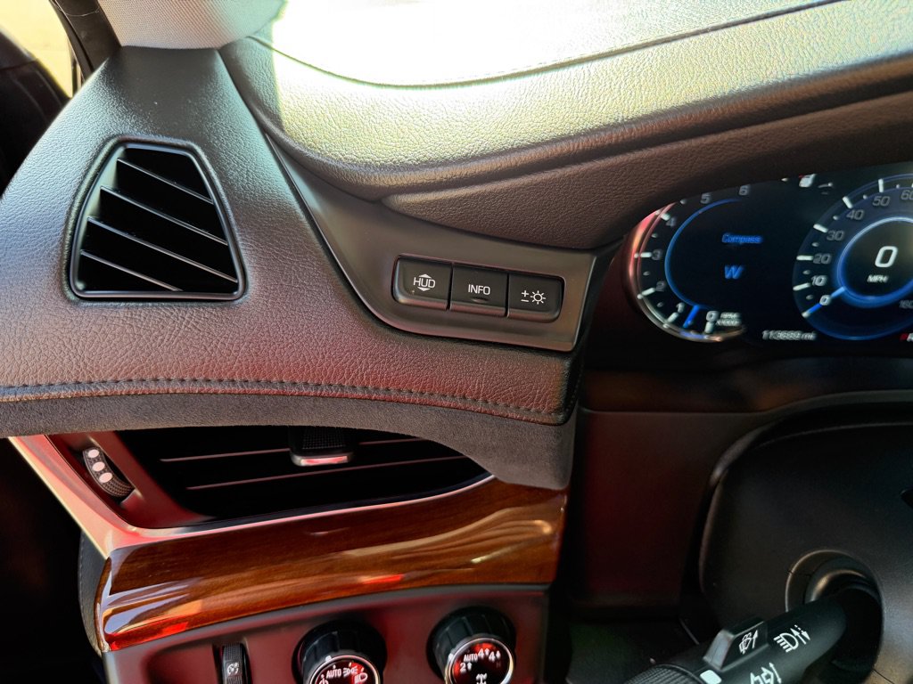 Used 2018 Cadillac Escalade ESV Premium Luxury AWD/4WD image 30
