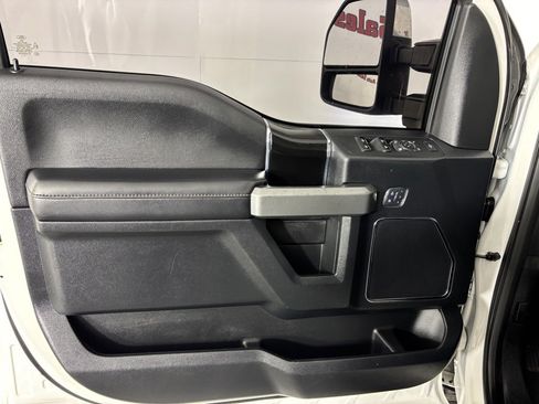 Used 2018 Ford F250 Platinum w/ Platinum Ultimate Package image 16