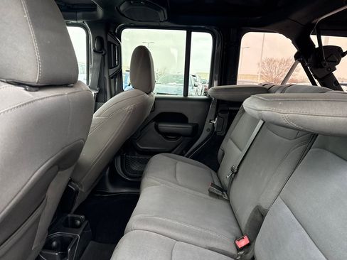 Used 2022 Jeep Wrangler Unlimited Sport image 14