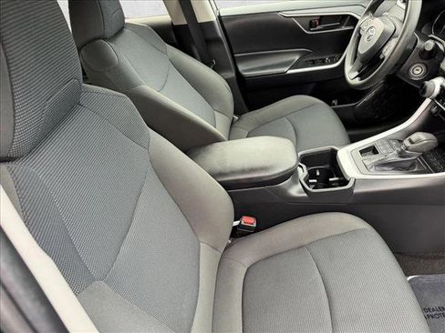 Used 2024 Toyota RAV4 LE AWD/4WD image 19