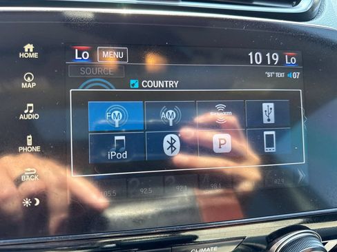 Used 2019 Honda CR-V Touring image 22